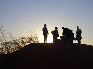 Sundowner in der Kalahari