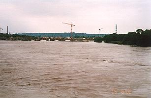 Die Br�cke h�lt noch!