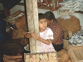 Zigarettenproduktion auf dem Lande